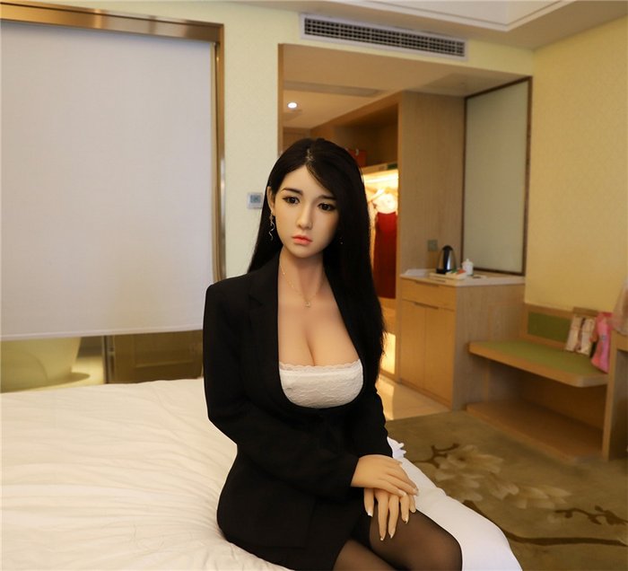 B&uacute;p b&ecirc; t&igrave;nh dục Tamiko silicon cao cấp khung xương kim loại 24 khớp linh hoạt