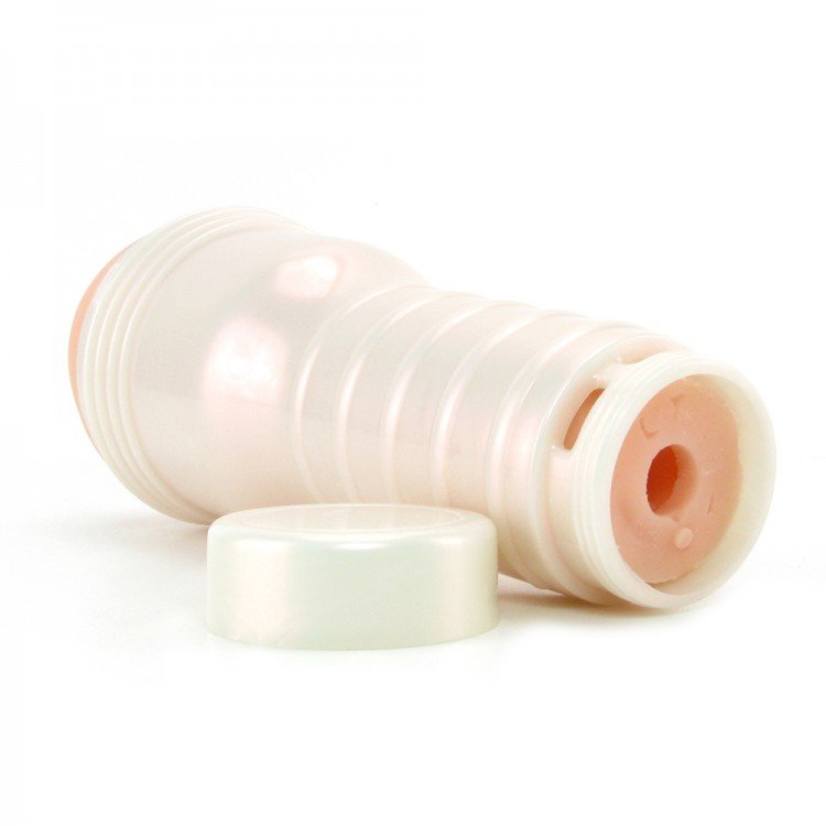 Lõi SuperSkin của Fleshlight Stoya Destroya mềm mại và dễ tháo rời để vệ sinh.